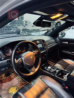 کرایسلەر 300